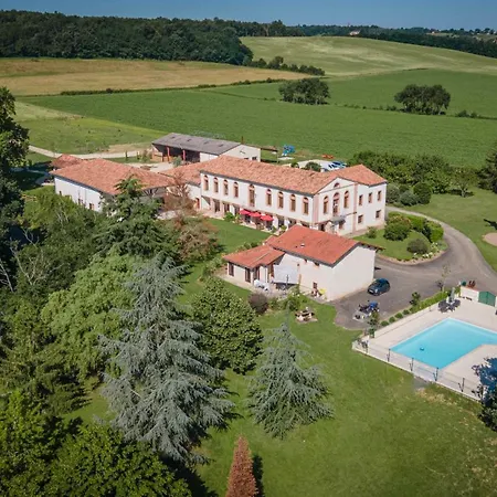 O Domaine Du Roussillon