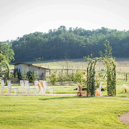 O Domaine Du Roussillon B&B 3*