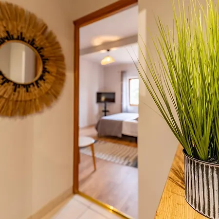 O Domaine Du Roussillon