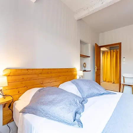 O Domaine Du Roussillon