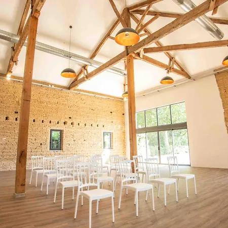 O Domaine Du Roussillon Frühstückspension 3*