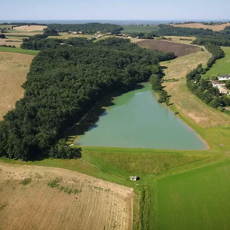 O Domaine Du Roussillon 3* Saint-Nauphary