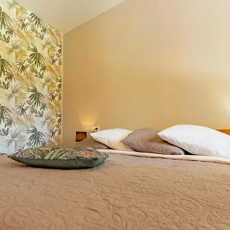 O Domaine Bed & Breakfast Saint-Nauphary